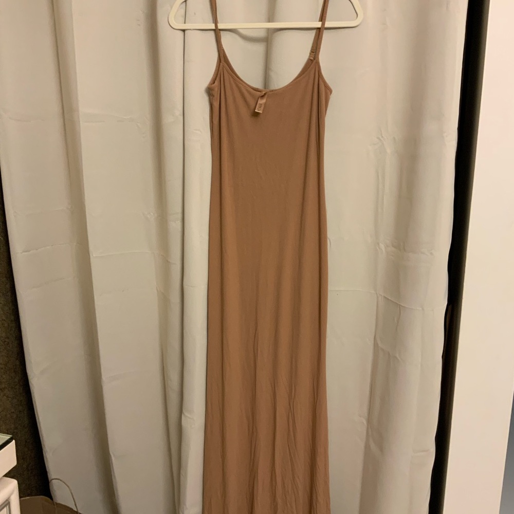 Skims dress brown long